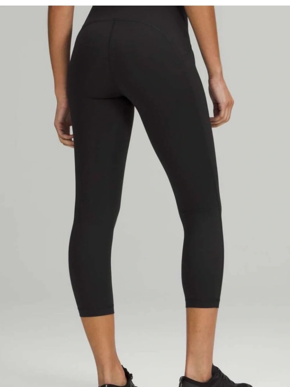 Lululemon 23